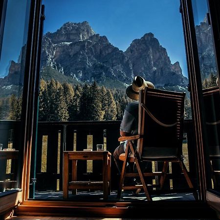 Hotel Ciasa Salares San Cassiano  Buitenkant foto