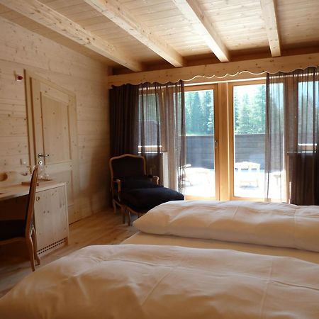 Hotel Ciasa Salares San Cassiano  Buitenkant foto