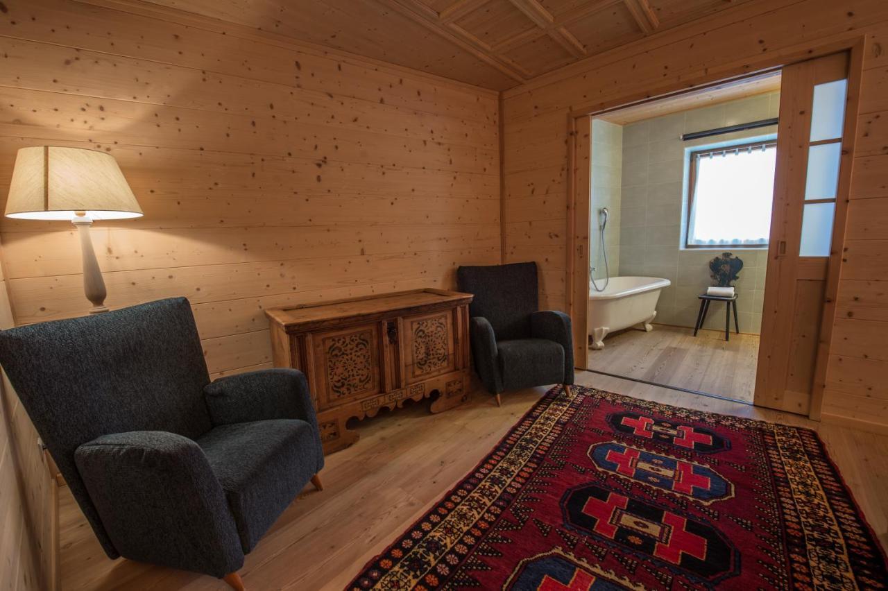 Hotel Ciasa Salares San Cassiano  Buitenkant foto