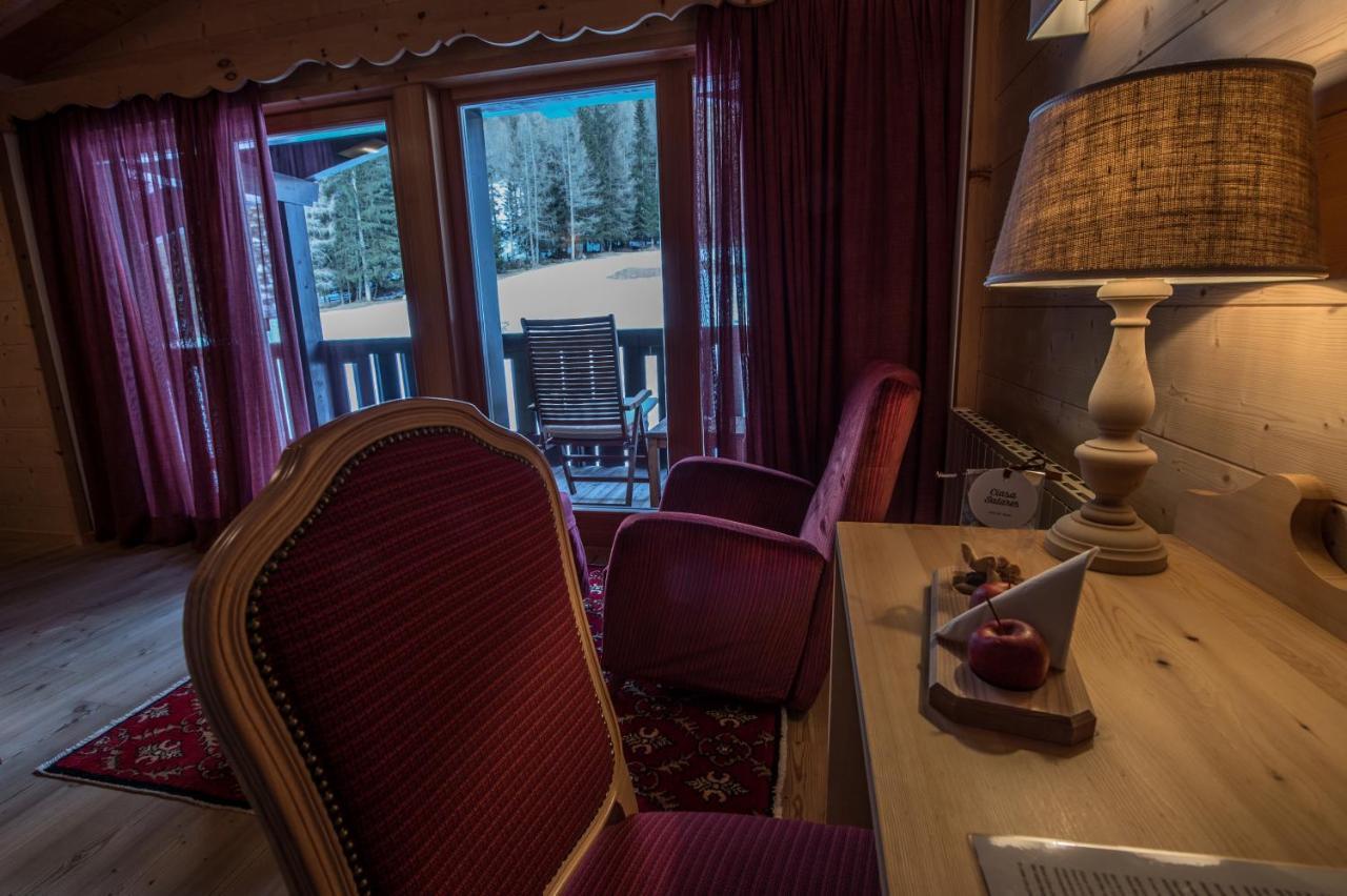 Hotel Ciasa Salares San Cassiano  Buitenkant foto