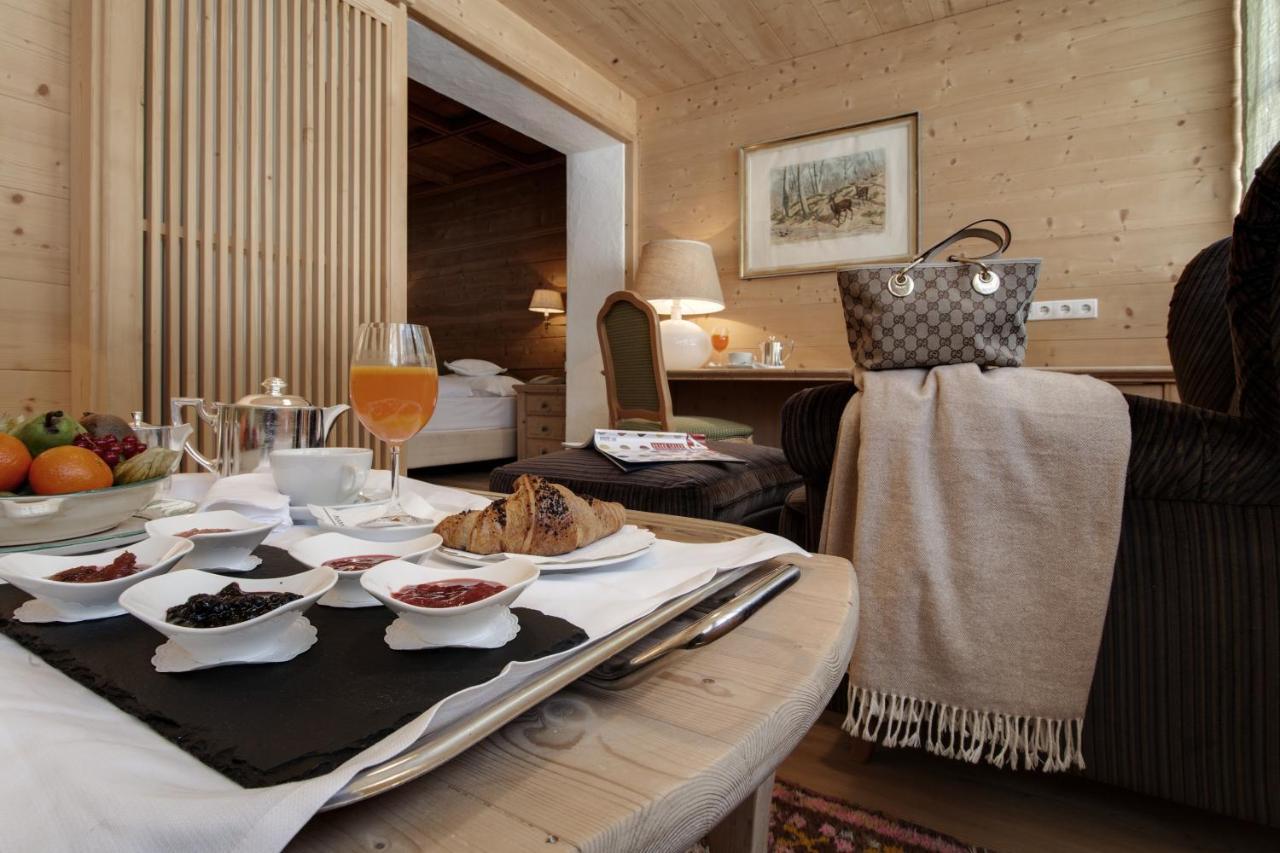 Hotel Ciasa Salares San Cassiano  Buitenkant foto